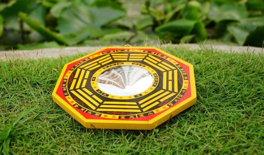 Ý NGHĨA CỦA VIỆC TREO GƯƠNG BÁT QUÁI VÀ CÁCH TREO GƯƠNG HỢP PHONG THỦY