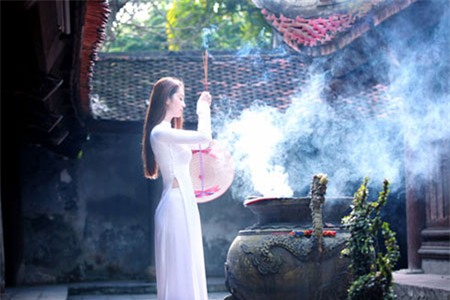Vì sao ở bài sớ dâng sao giải hạn lại phải lạy những vị thần linh rất lạ, không giống với phần lạy ở các bài khác?
