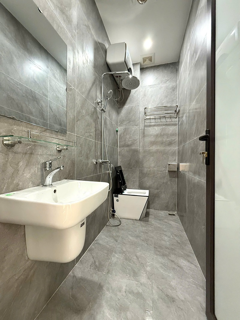 BÁN NHÀ 4 TẦNG – Ô TÔ TRONG NHÀ – GẦN AEON MALL HẢI PHÒNG