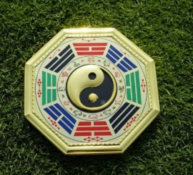 SỬ DỤNG GƯƠNG BÁT QUÁI TRẤN HUNG TRONG PHONG THỦY